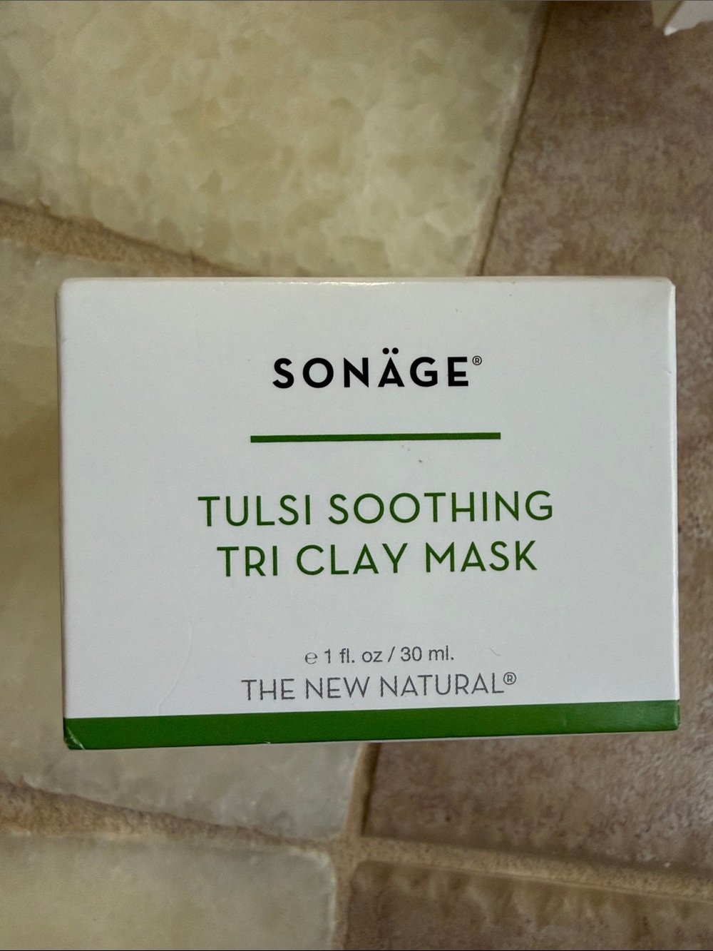 Sonäge Tulsi Soothing Tri Clay Mask — White & Green
